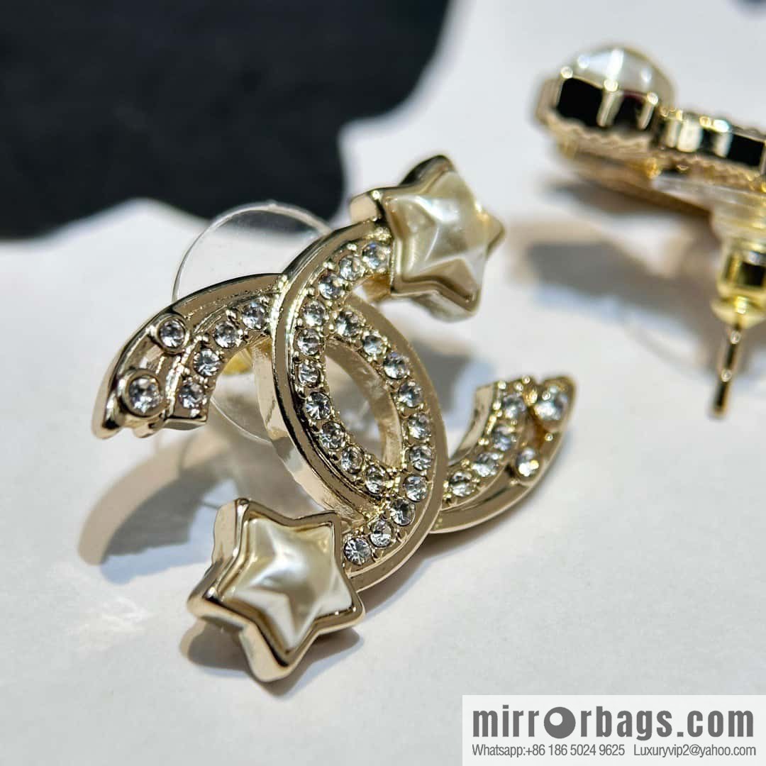 ☀️New ☑️ Chanel double C pentagram ⭐ star stud earrings ☀️