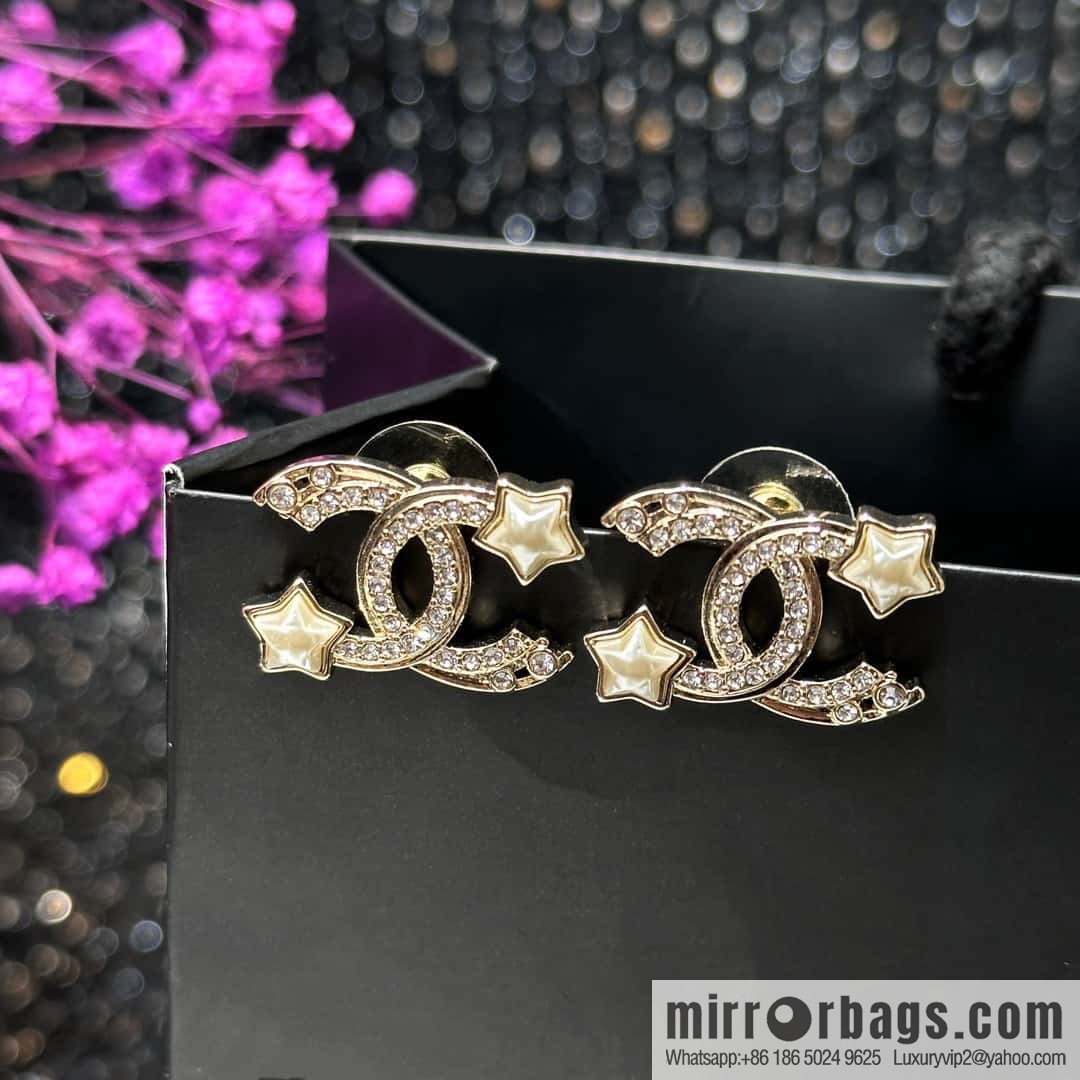 ☀️New ☑️ Chanel double C pentagram ⭐ star stud earrings ☀️