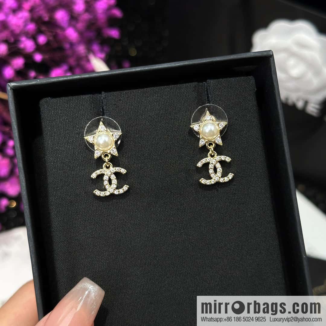 ☀️New ☑️ Chanel c2 double C pentagram ⭐ star stud earrings ☀️