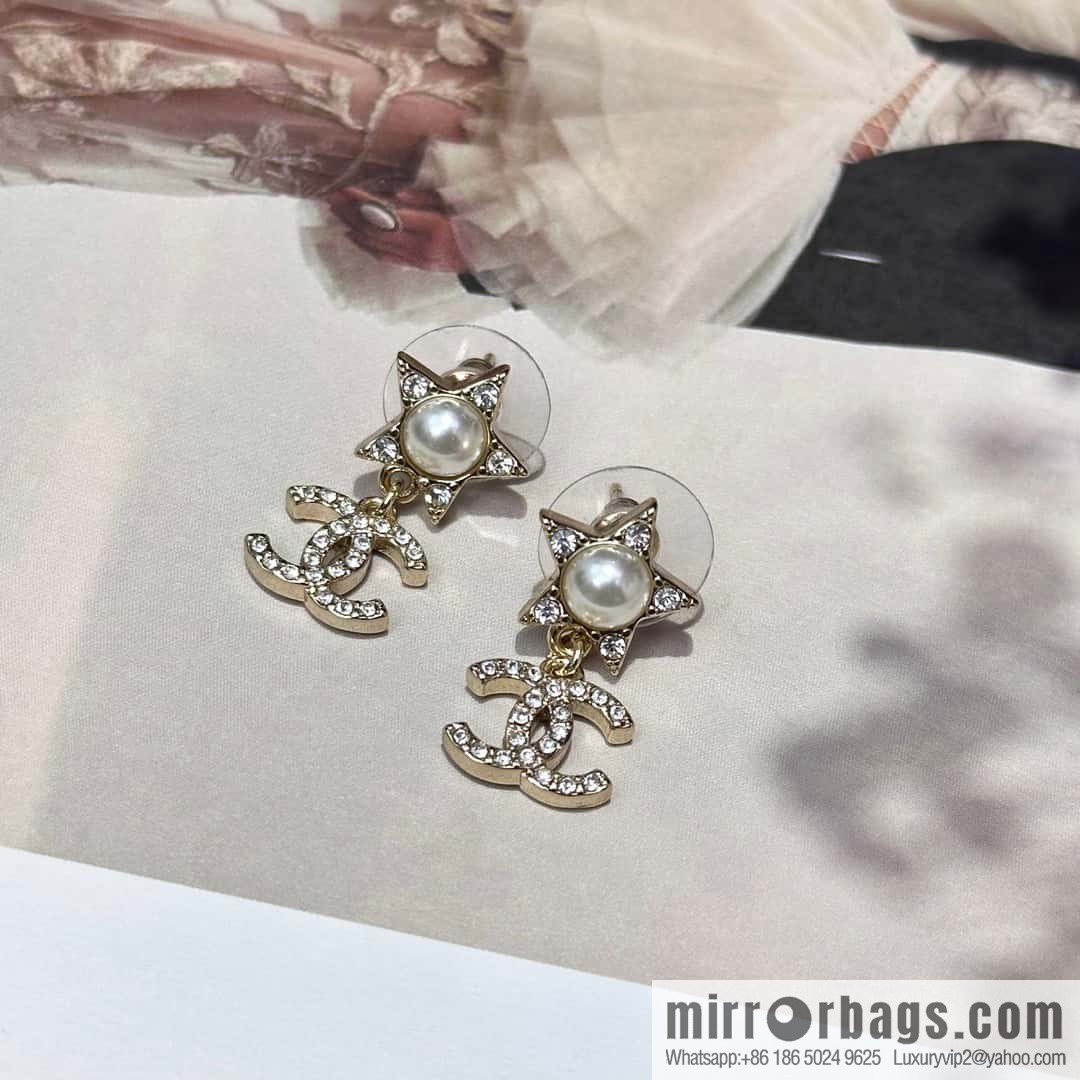 ☀️New ☑️ Chanel c2 double C pentagram ⭐ star stud earrings ☀️