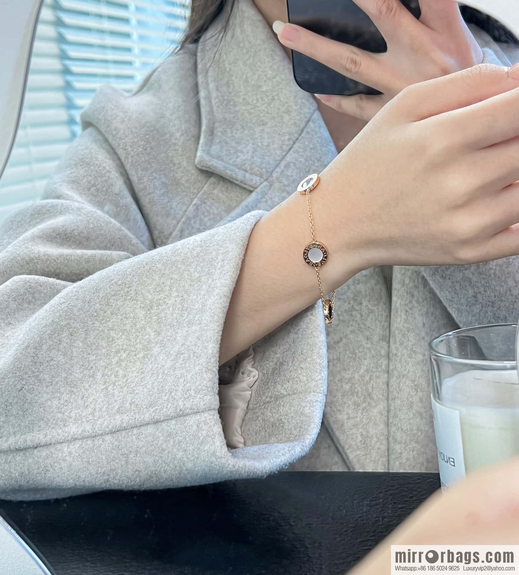 ☀BVLGARI Bulgari round cake four flower bracelet ☀️ rose gold white fritillary, black agate ☀️ can fit 15-19cm hand circumference