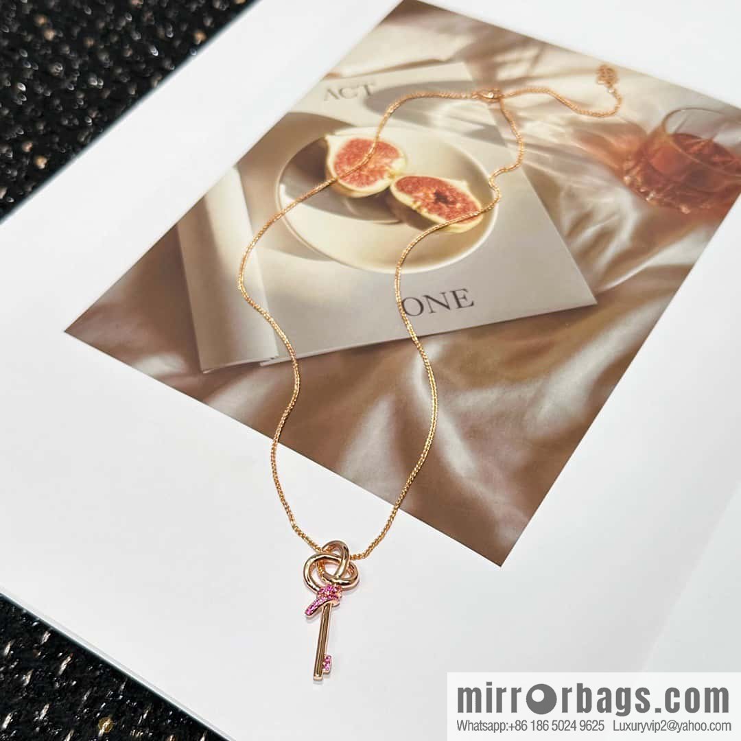 ❗️New ❗️ New ☑️ TIFFANY & Co. Woven Pink Diamond Key Necklace