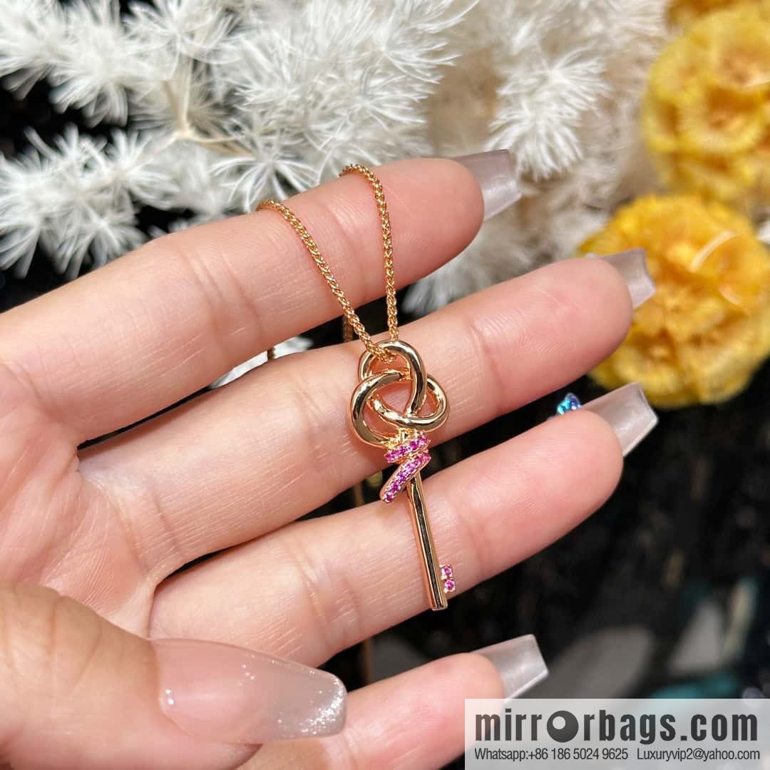 ❗️New ❗️ New ☑️ TIFFANY & Co. Woven Pink Diamond Key Necklace
