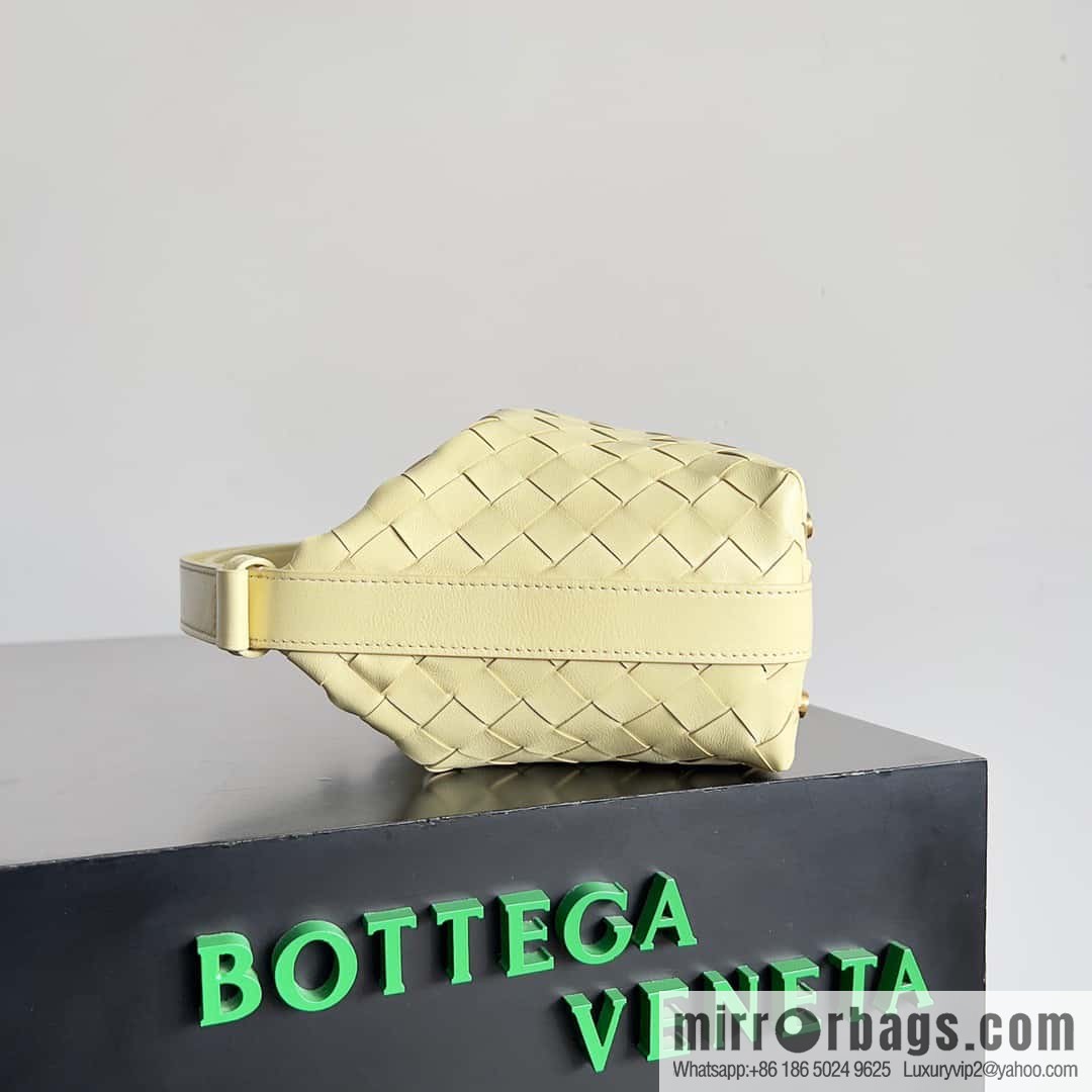 BvWallace Shoulder Bento Bag, Model 754443 intrecciato woven bag, ice cream color