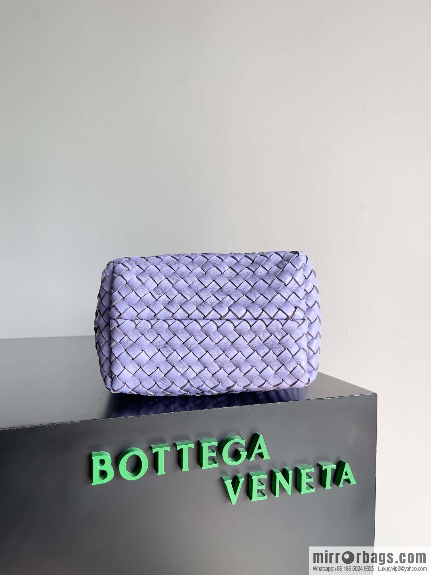 BV Cabat Bucket bucket bag model number: 753172 crystal purple