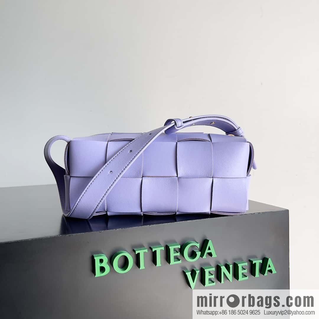 BV autumn and winter beautiful armpit bag BOTTEGA's new BRICK CASSETTE model number: 729166 crystal purple