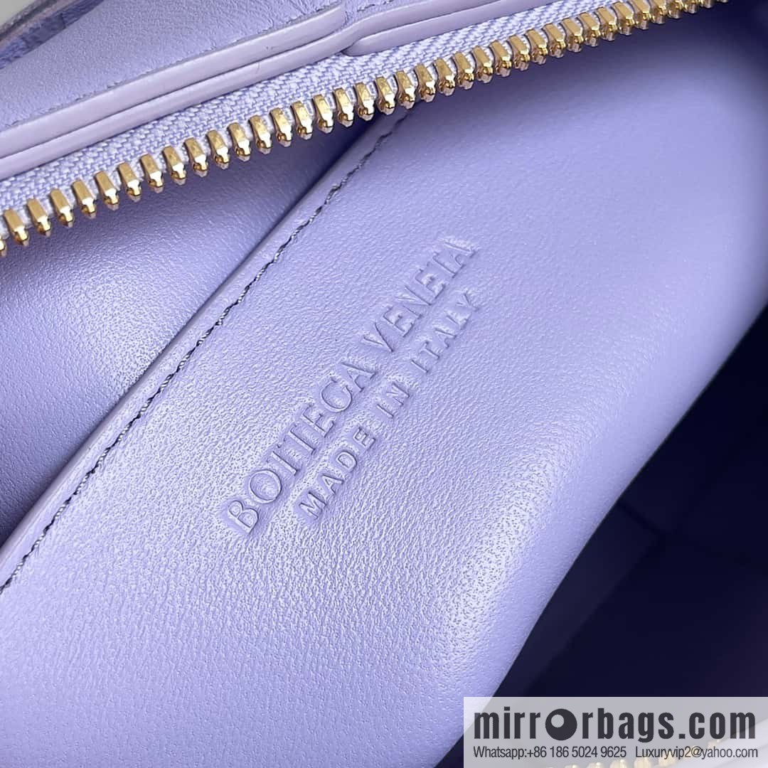 BV autumn and winter beautiful armpit bag BOTTEGA's new BRICK CASSETTE model number: 729166 crystal purple