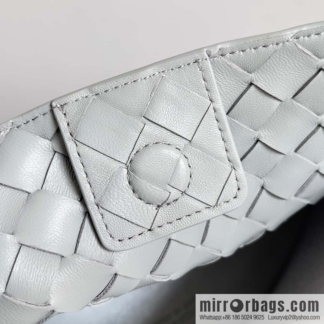 BV Bottega Veneta2023 new Andiamo small, model number: 743568 agate gray