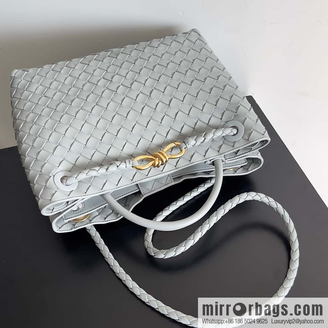 BV Bottega Veneta2023 New Andiamo woven handbag, medium, model number: 743572 agate gray