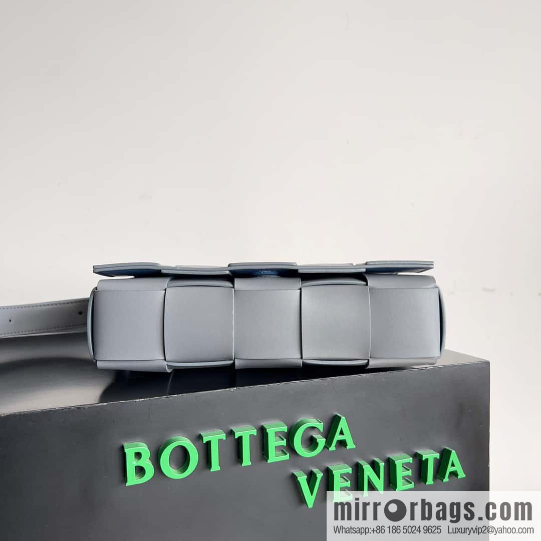 BV | Qixi Festival New Color Matching CASSETTE China Exclusive Limited Edition Model: 708768