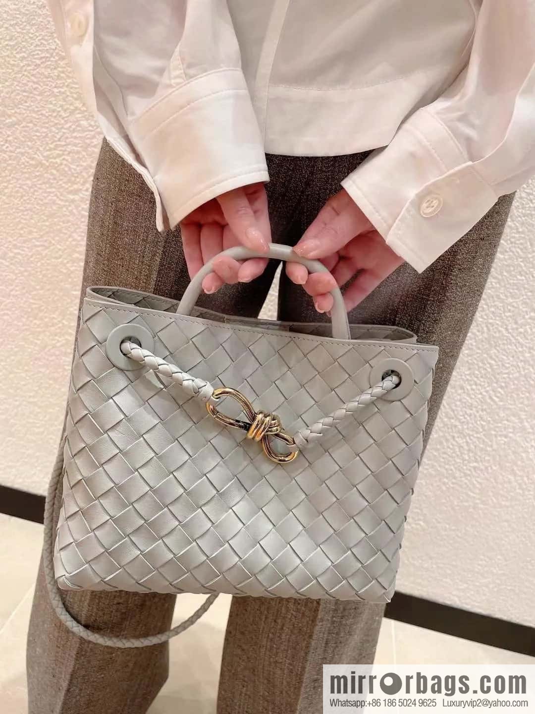 BV Bottega Veneta2023 New Andiamo woven handbag, medium, model number: 743572 agate gray