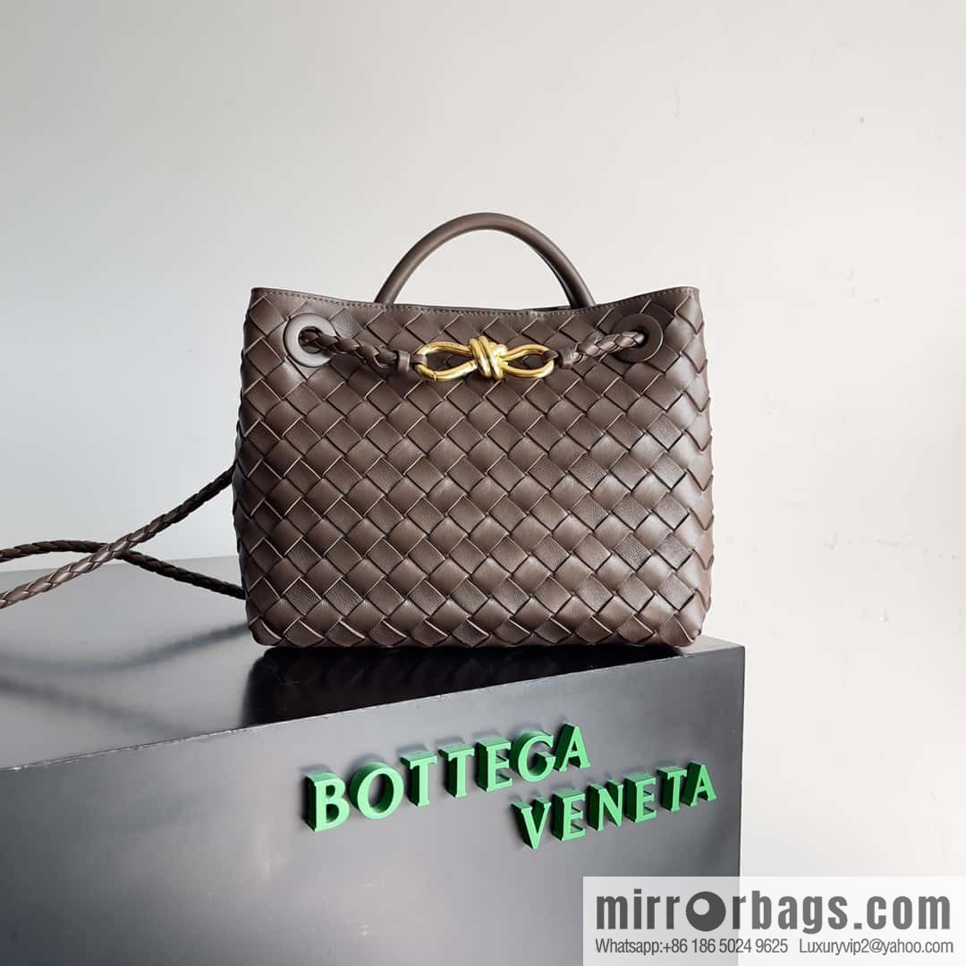 BV Bottega Veneta2023 New Andiamo Small, Model Number: 743568 Candy Brown