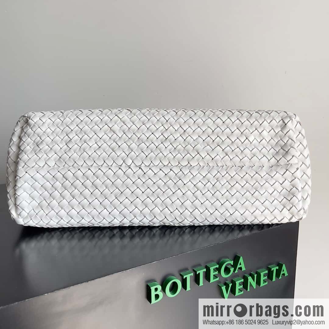 B new Cabat large shopping bag model number: 608811 white