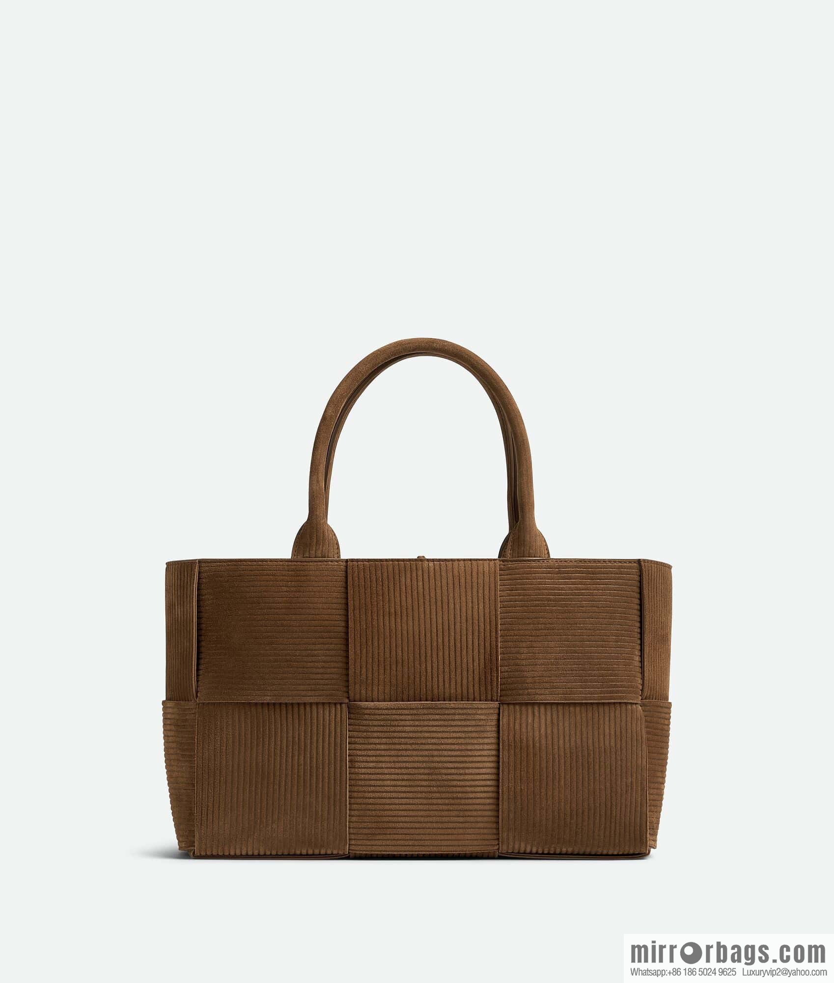 BV Arco Tote 𝗕𝗼𝘁𝘁𝗲𝗴𝗮 𝗩𝗲𝗻𝗲𝘁𝗮 corduroy rectangular tote bag