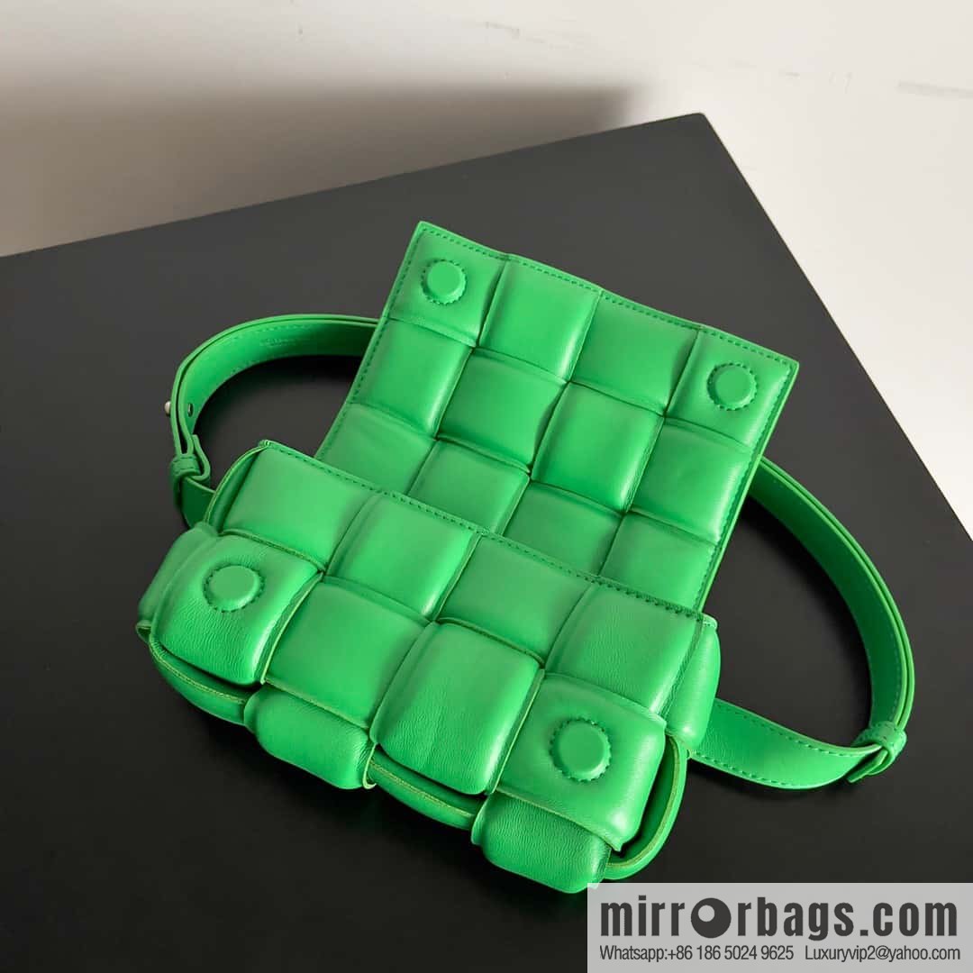 8-grid cassette Bv new 8-grid cassette Bv new 23-year model number: 710075 parrot green