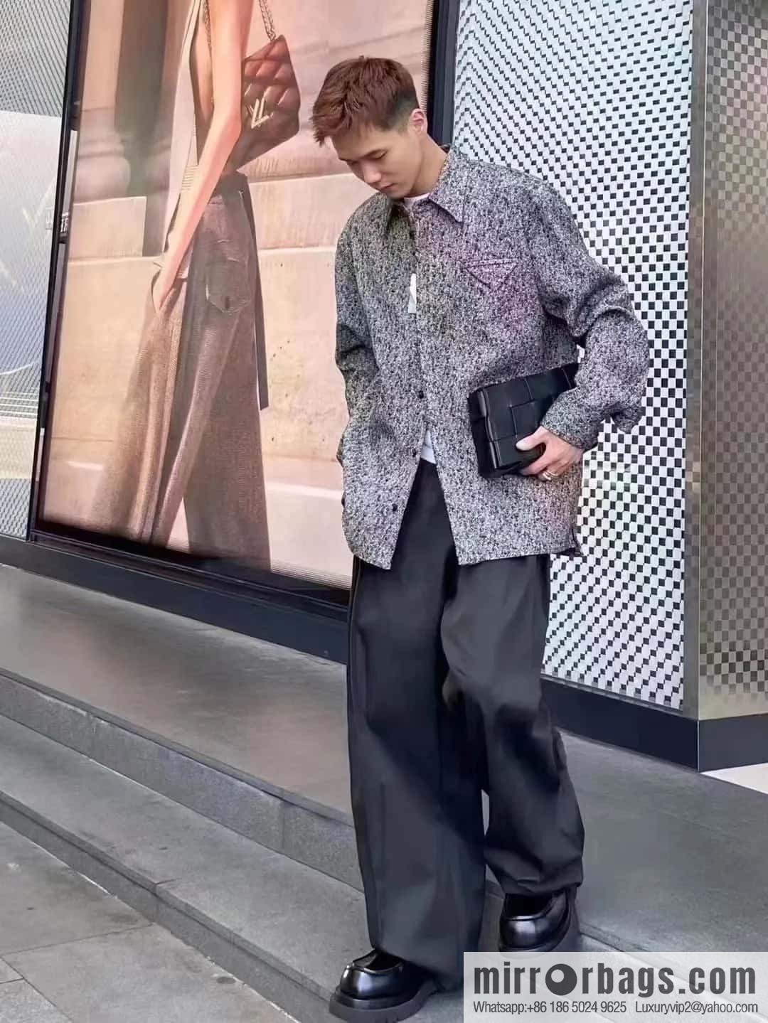 Bottega Veneta's new Cassette collection Men's fashion number: 765897