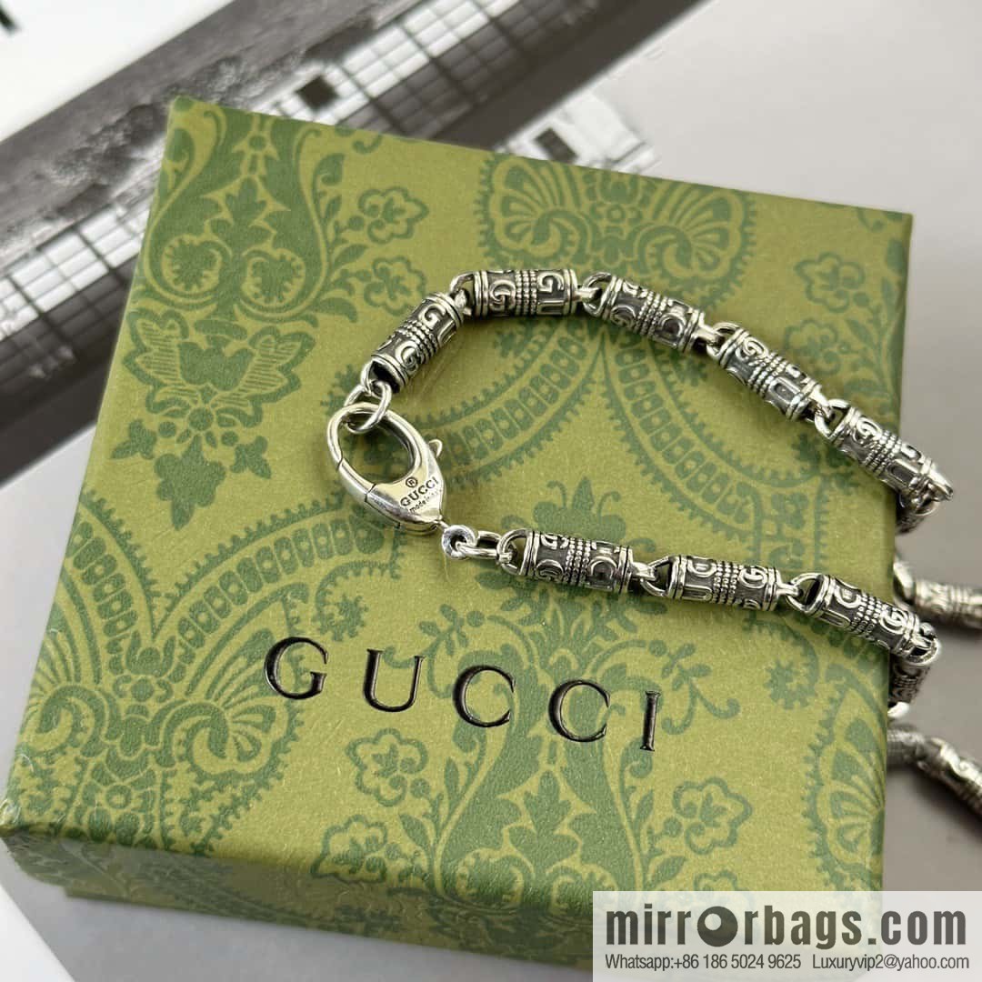 ❗️New ❗️ ☀ New Gucci cross necklace ☀