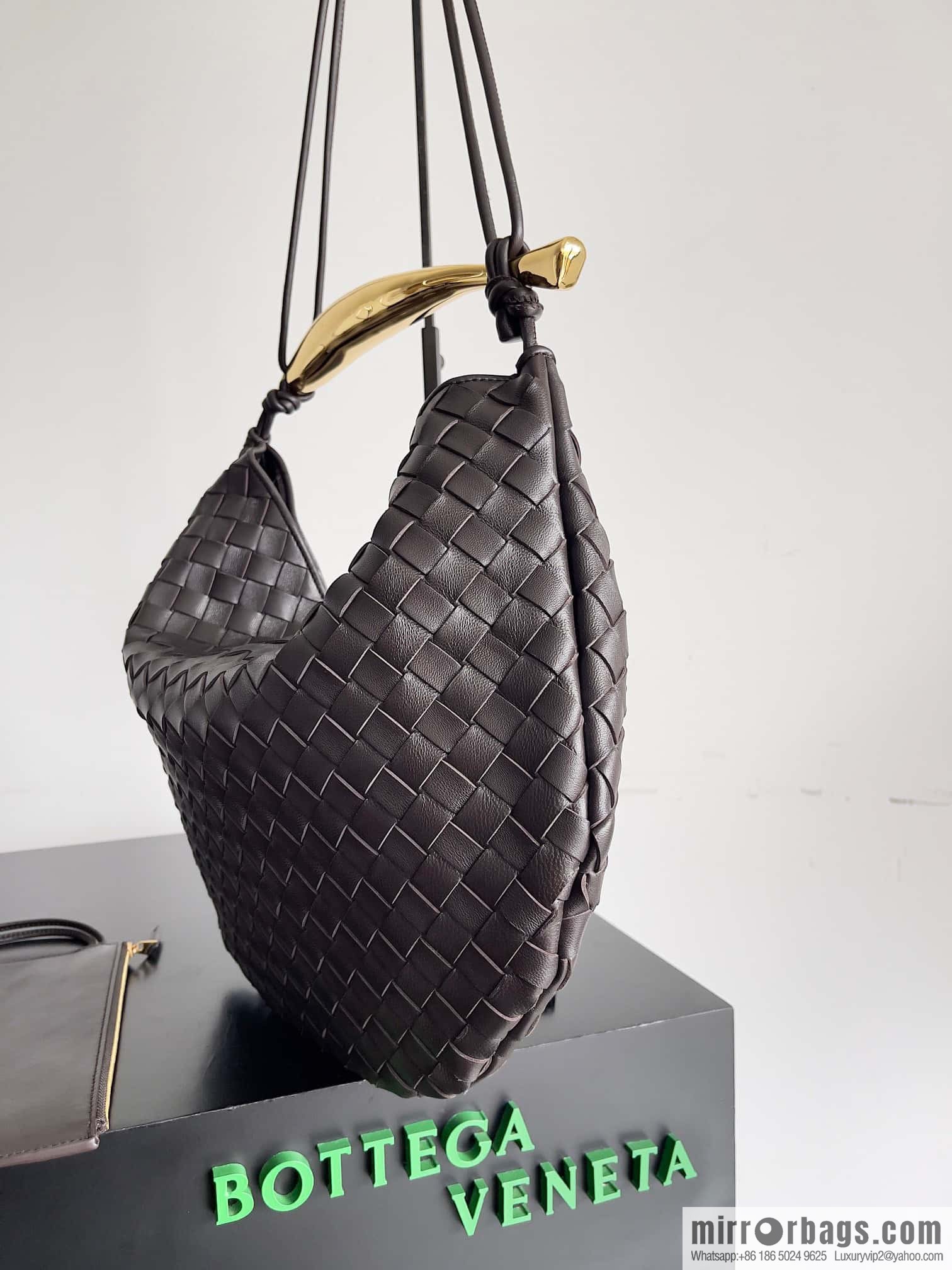 Bv new sardine SARDINE large, model number: 754988 chocolate color