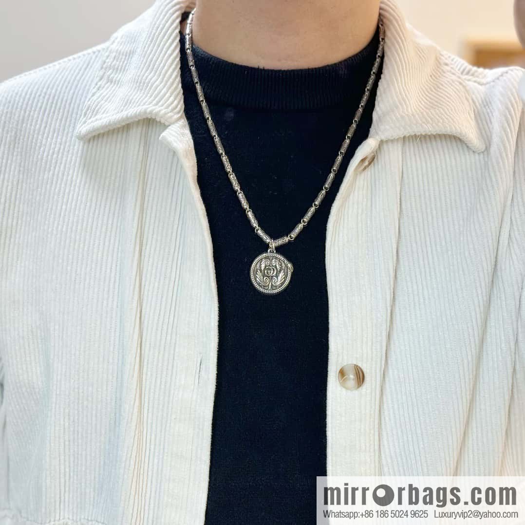 ❗️New ❗️ ☀ New Gucci Gucci Double G Necklace ☀