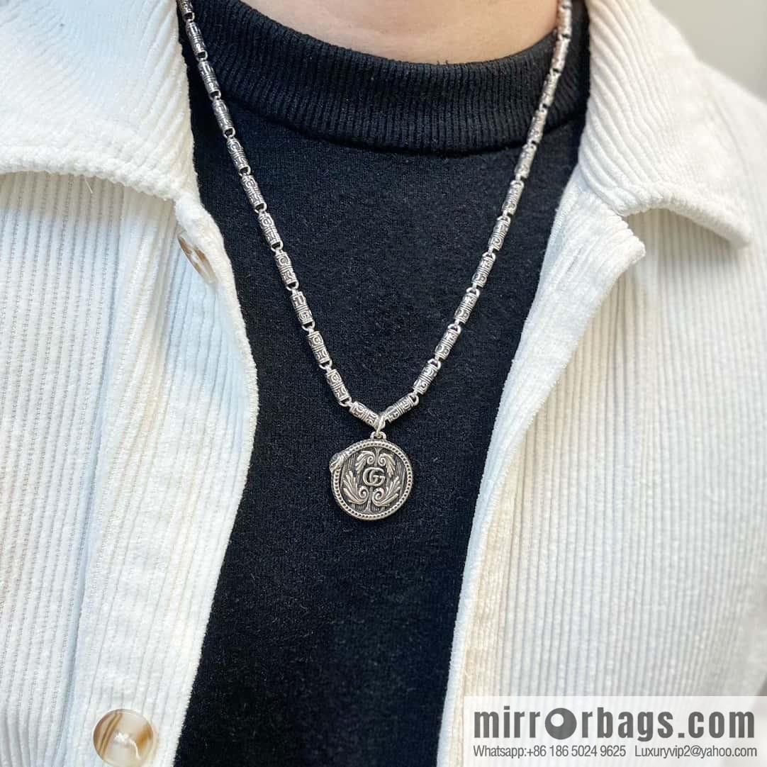❗️New ❗️ ☀ New Gucci Gucci Double G Necklace ☀