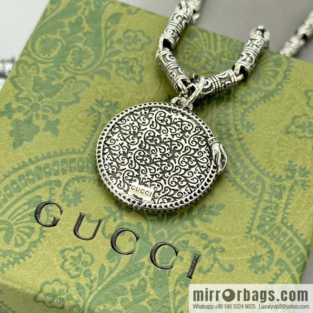 ❗️New ❗️ ☀ New Gucci Gucci Double G Necklace ☀