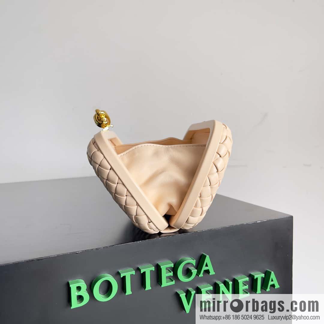 Bottega Veneta BV Knot | minaudiere: 717622 Melon Color