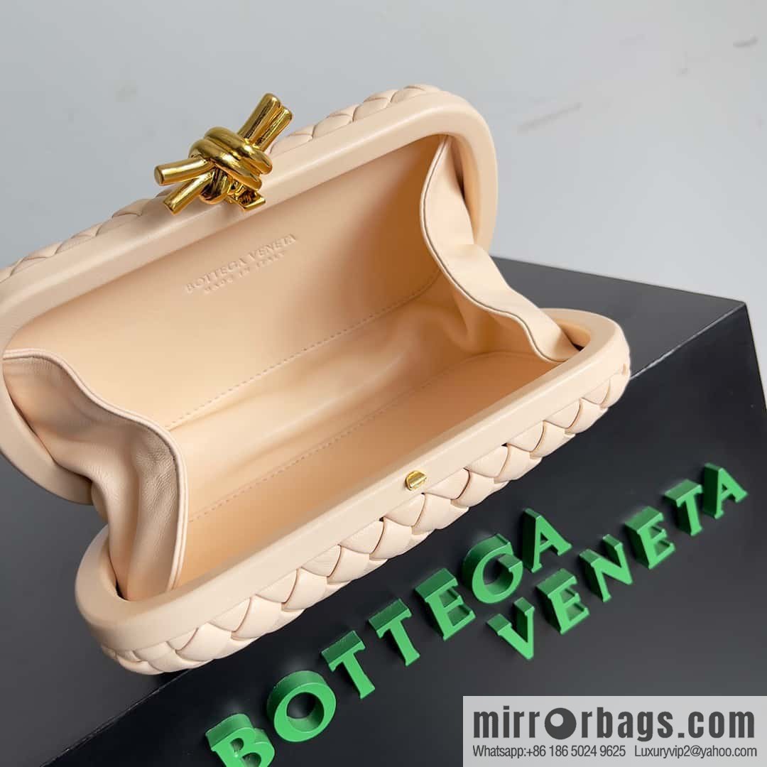 Bottega Veneta BV Knot | minaudiere: 717622 Melon Color