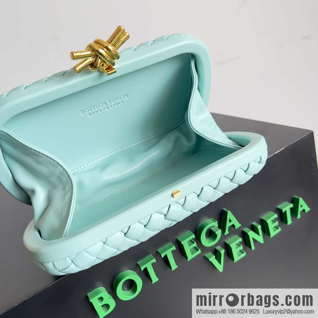 Bottega Veneta BV Knot | minaudiere: 717622 Tiffany & Co. Blue