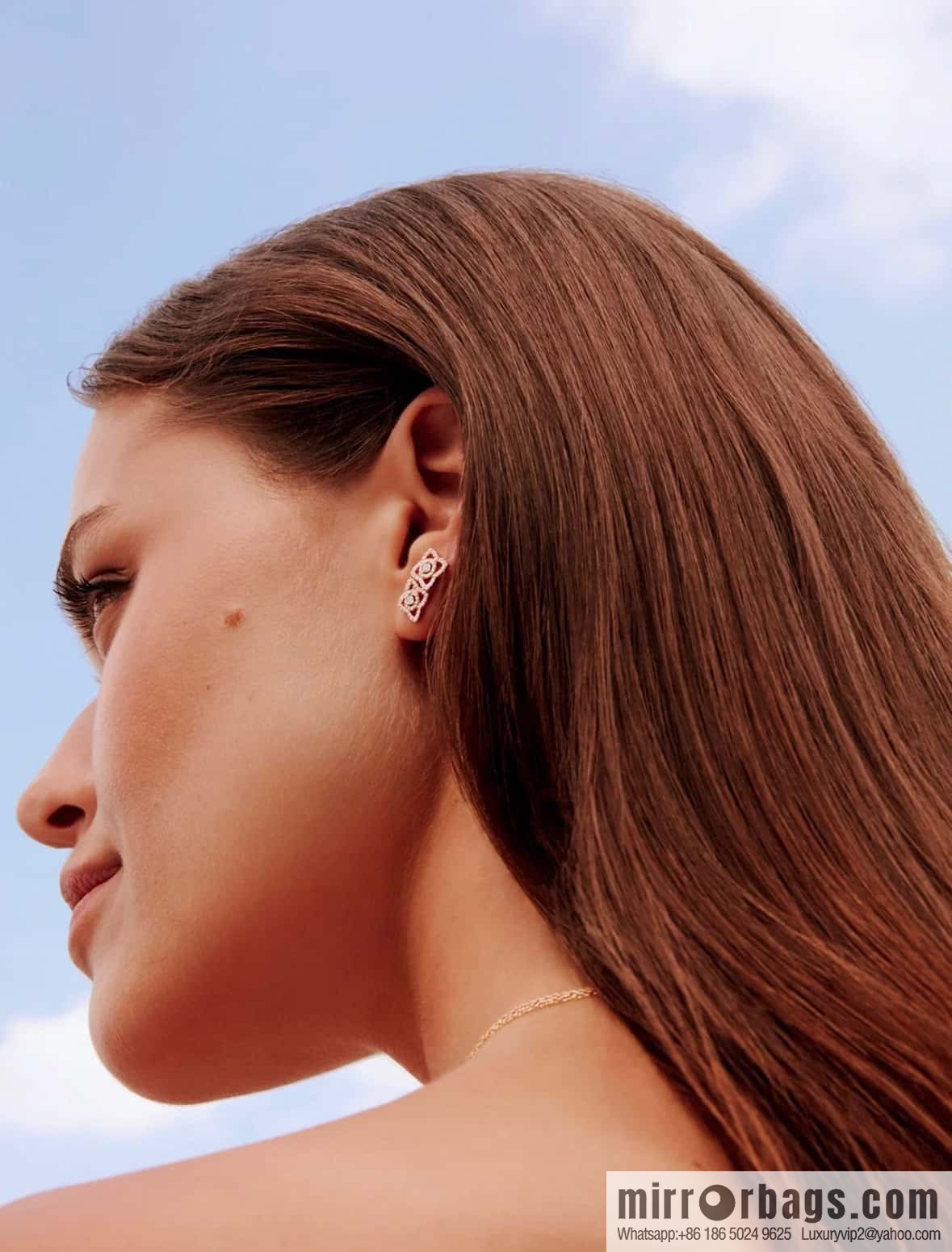 ❗️New ❗️ New ☑️ De Beers De Beers Mini Lotus Lotus Stud Earrings