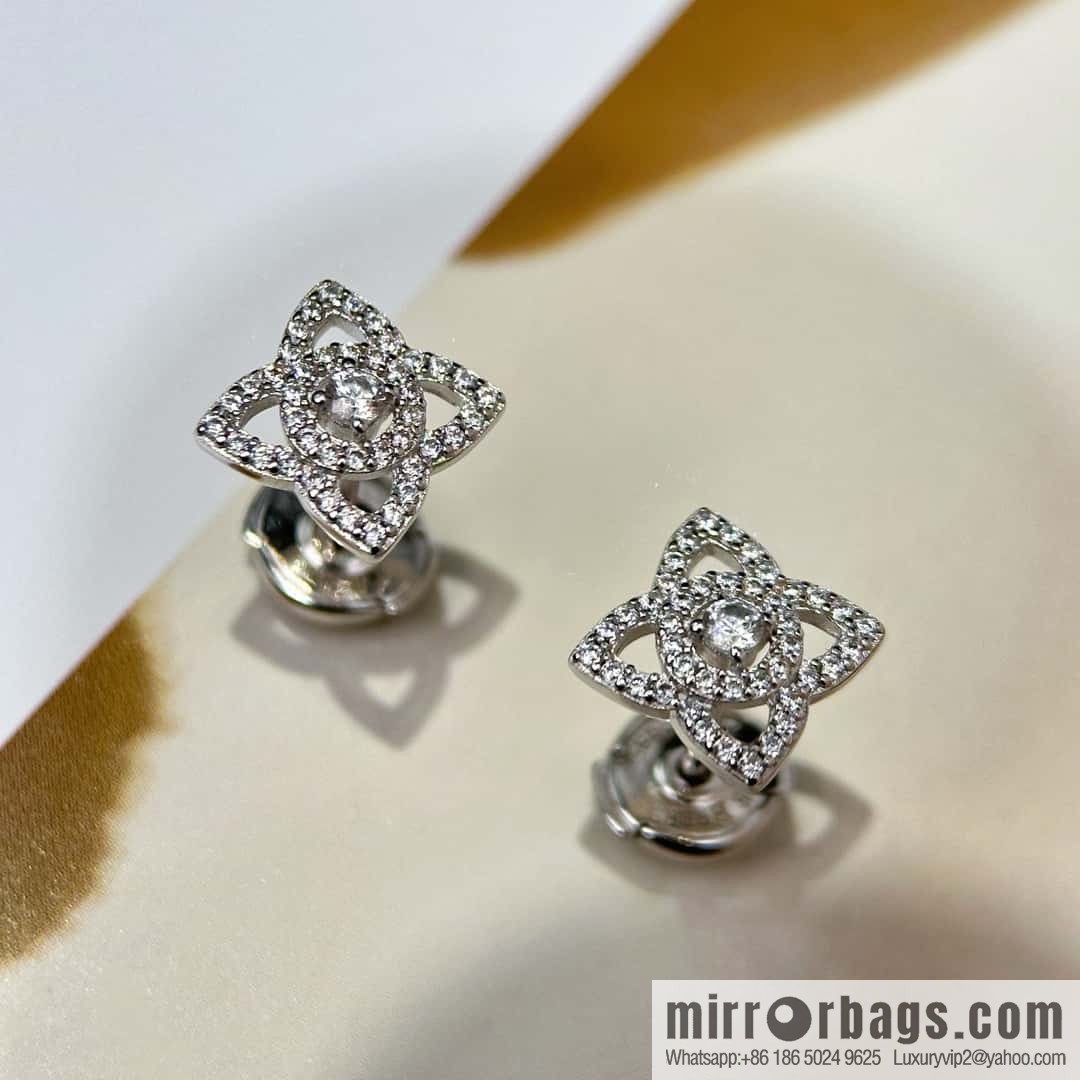 ❗️New ❗️ New ☑️ De Beers De Beers Mini Lotus Lotus Stud Earrings