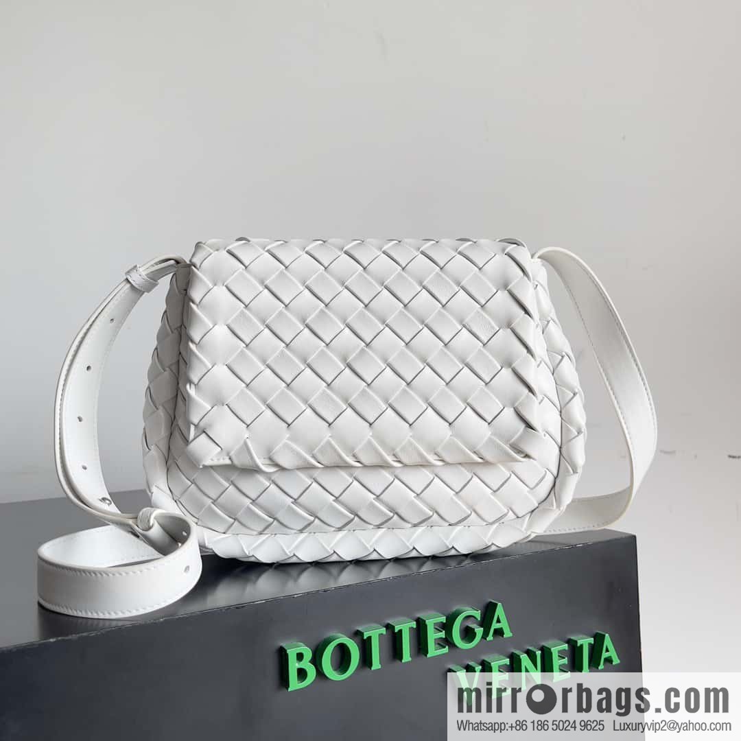 #B's new COBBLE Cobble Bag in early autumn of 2023 is the same as Stefanie Sun, model number: 755659.