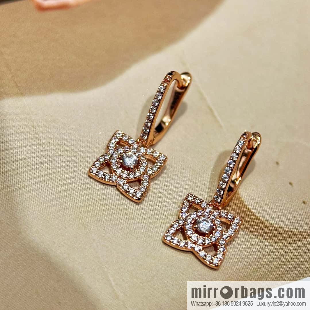 ❗️New ❗️ New ☑️ De Beers De Beers Mini Lotus Lotus Stud Earrings
