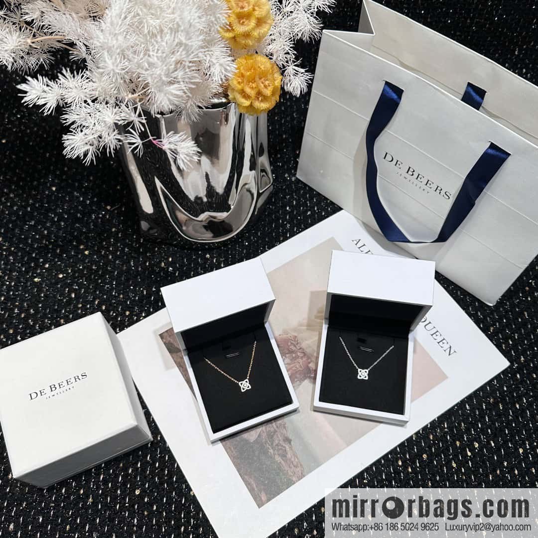 ❗️New ❗️ New ☑️ De Beers De Beers Mini Lotus Necklace