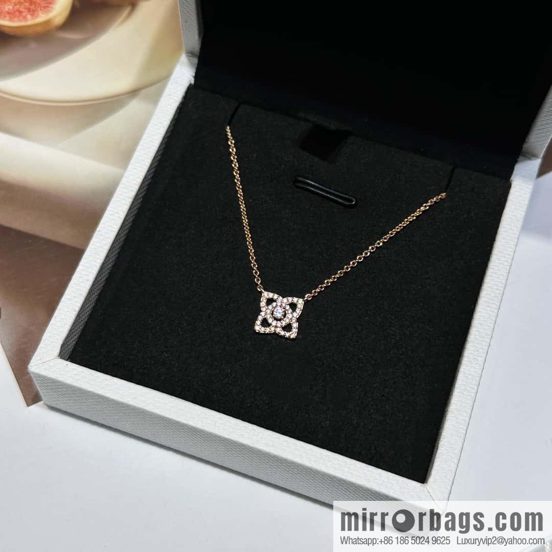 ❗️New ❗️ New ☑️ De Beers De Beers Mini Lotus Necklace