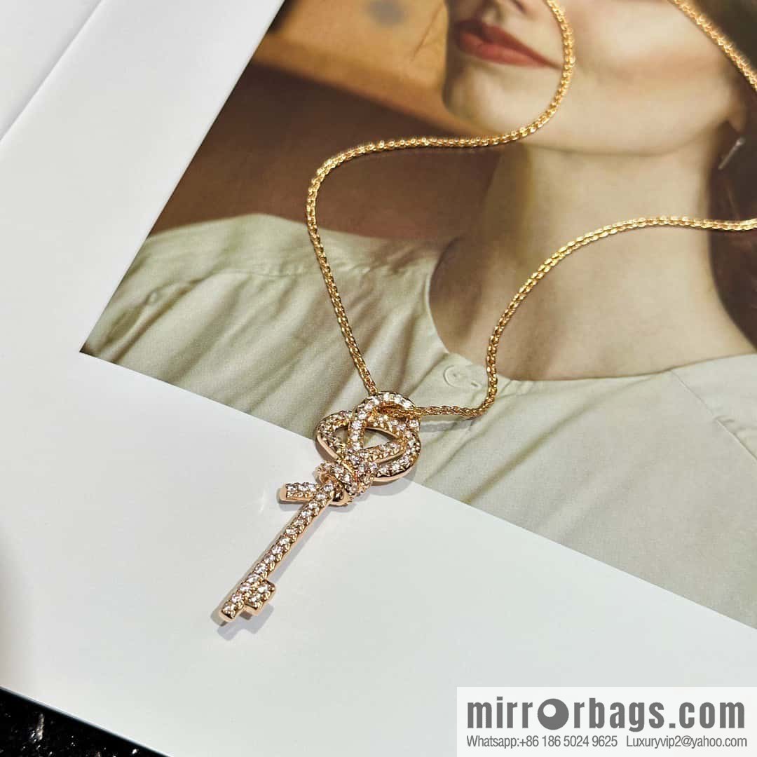 ❗️New ❗️ New ☑️ TIFFANY & Co. Woven Full Diamond Key Necklace