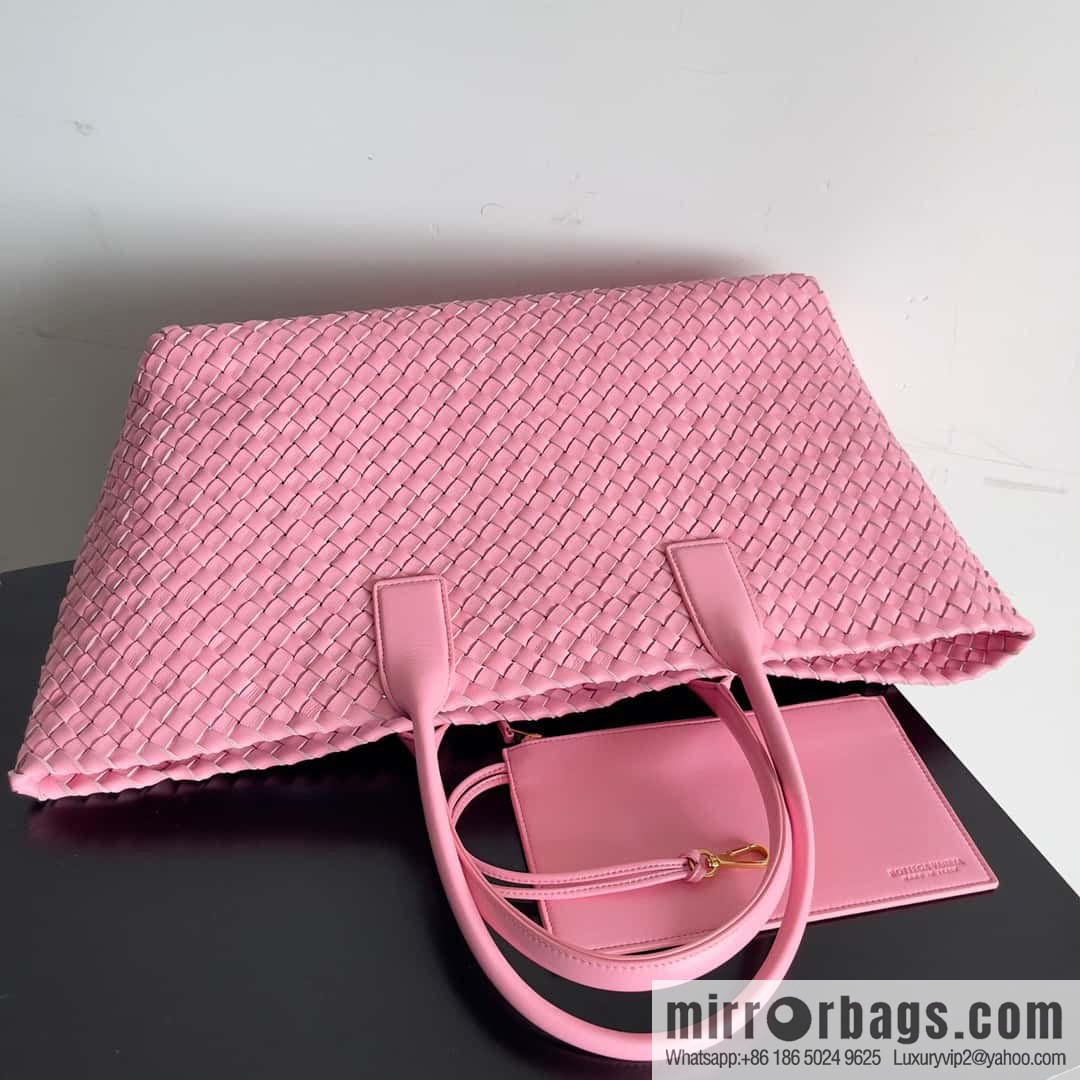 B new Cabat large shopping bag model number: 608811