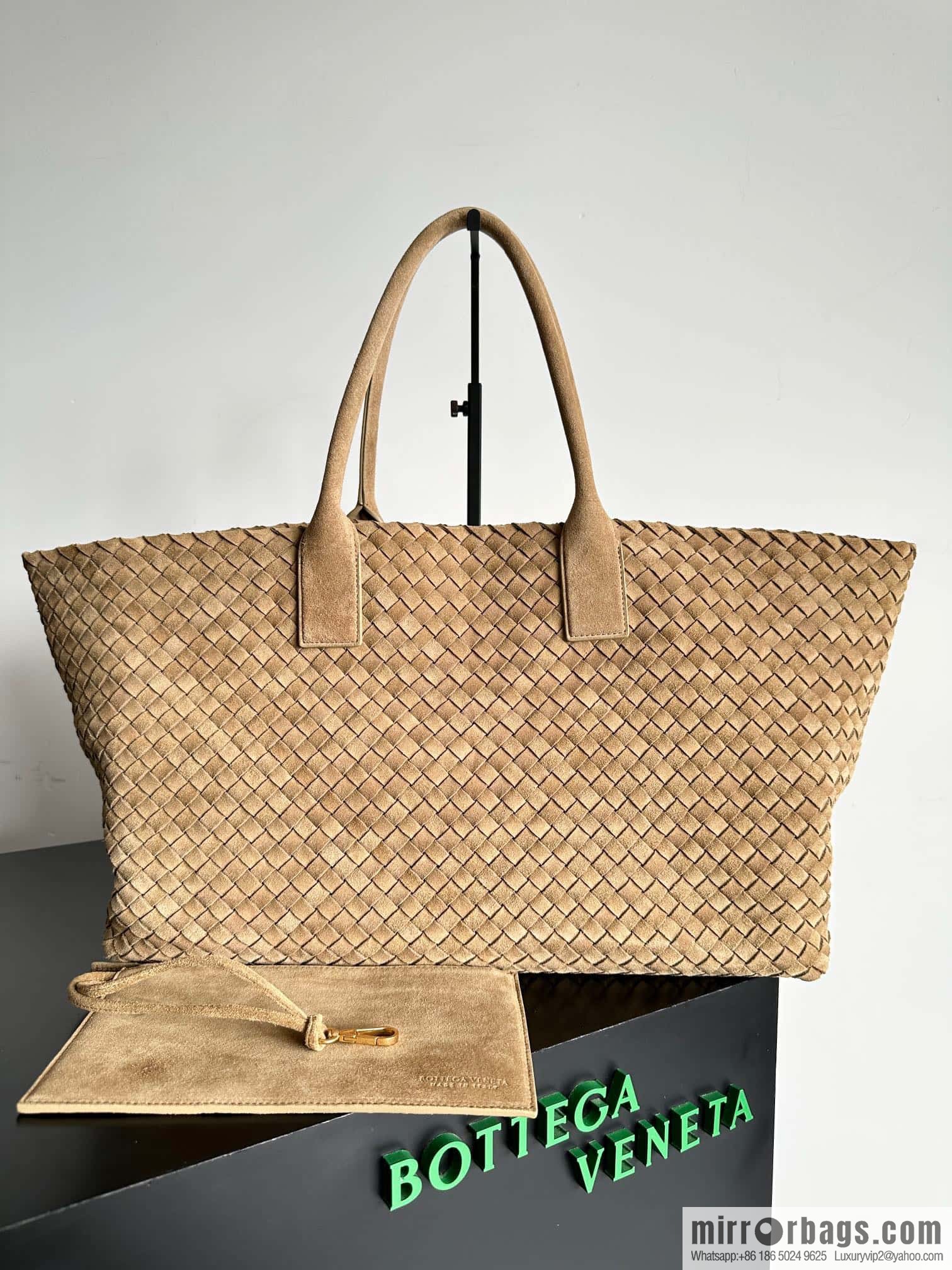 B new Cabat large shopping bag model number: 608811