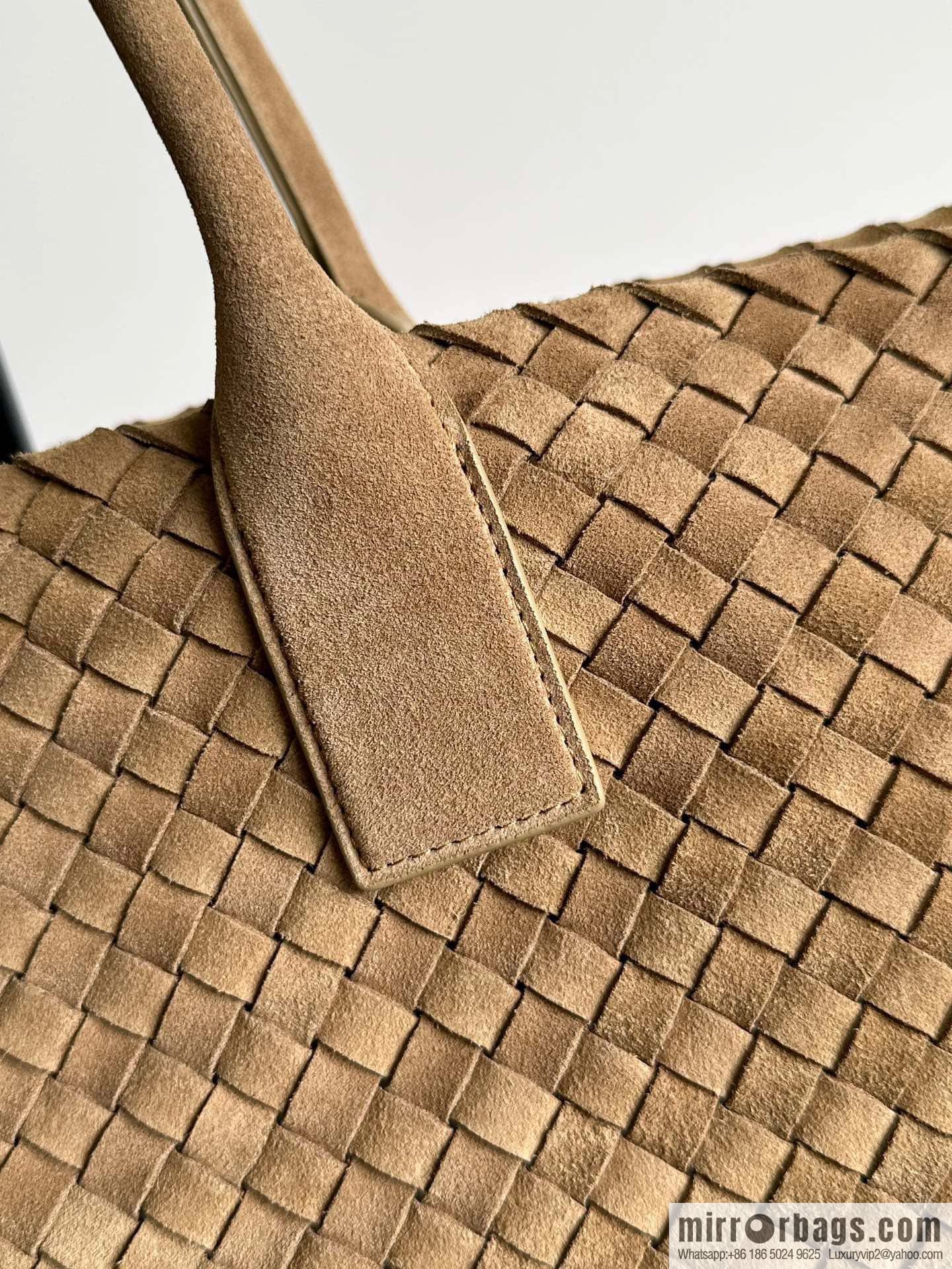 B new Cabat large shopping bag model number: 608811