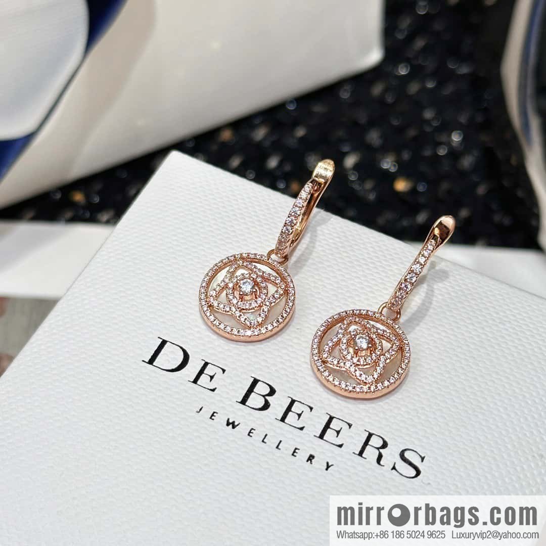 ❗️New ❗️ New ☑️ De Beers De Beers mini lotus white shell lotus stud earrings