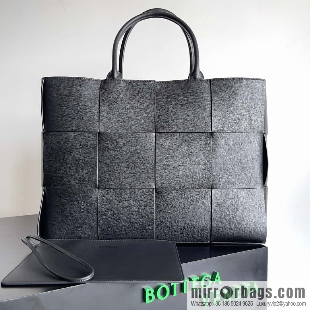 BV tote bag, large BV new large tote bag, model number 620623, model number: 680165.