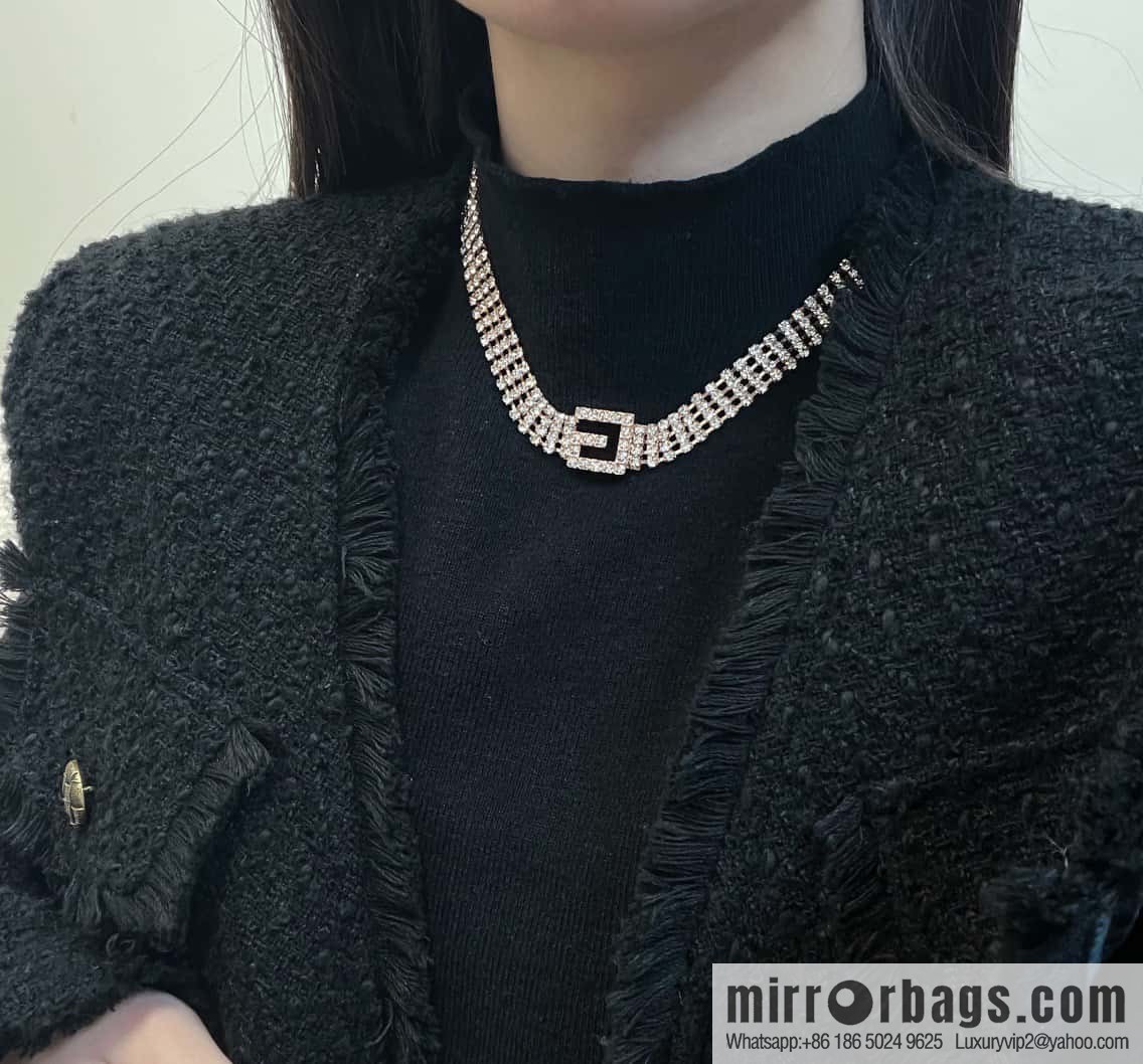 ❗️New ❗️ ☀ new Gucci Gucci G letter full diamond necklace☀