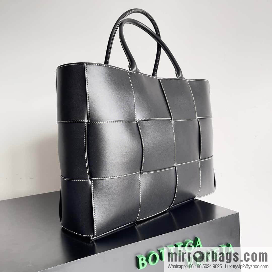 BV tote bag, large BV new large tote bag, model number 620623, model number: 680165.