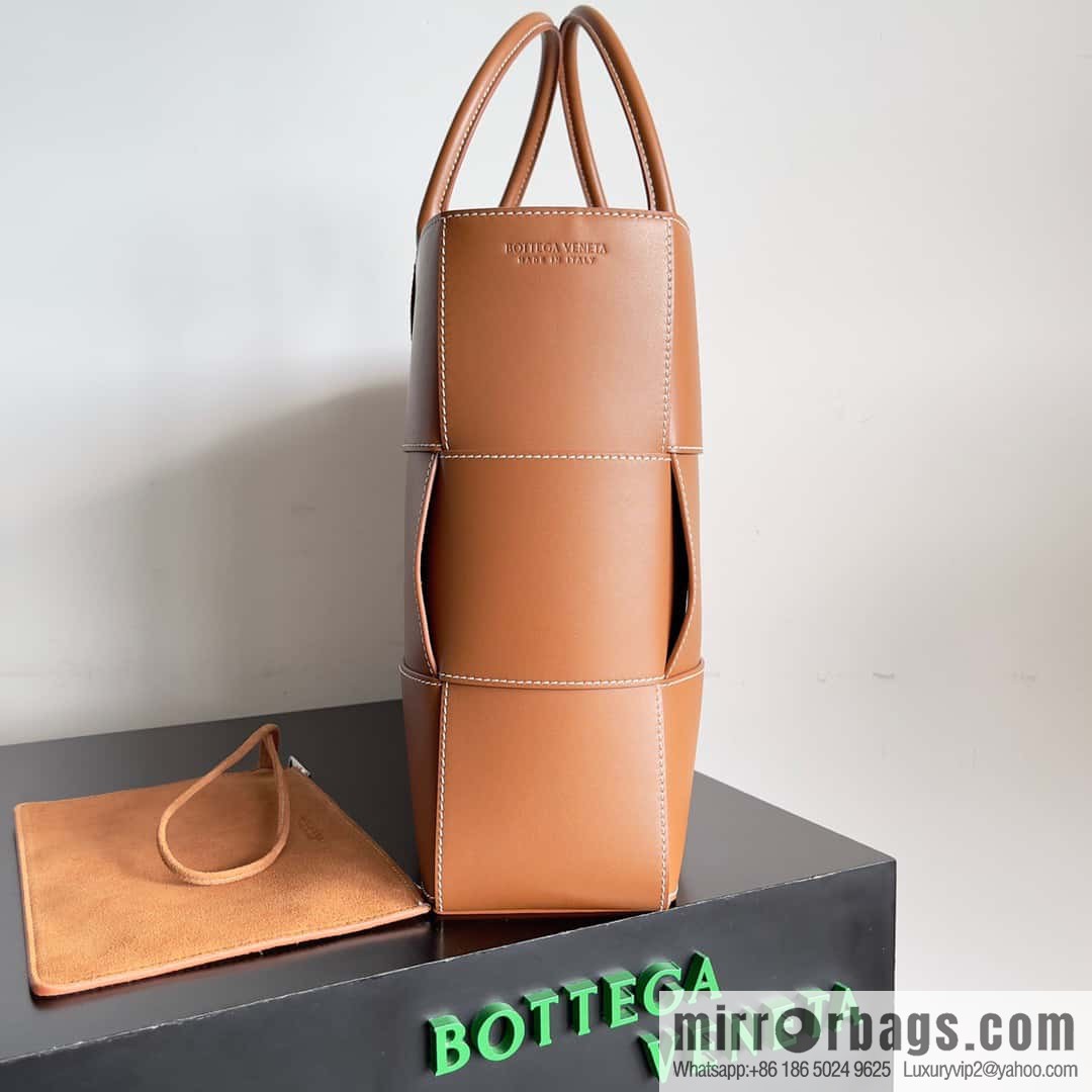 BV tote bag, large BV new large tote bag, model number 620623, model number: 680165.