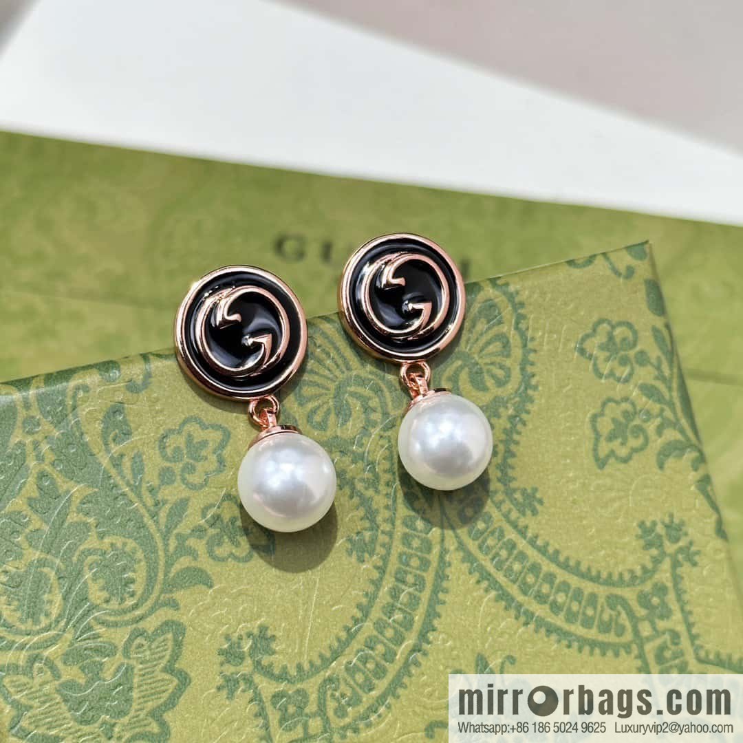 ❗️New ❗️ ☀ new Gucci Gucci double G pearl stud earrings necklace ☀