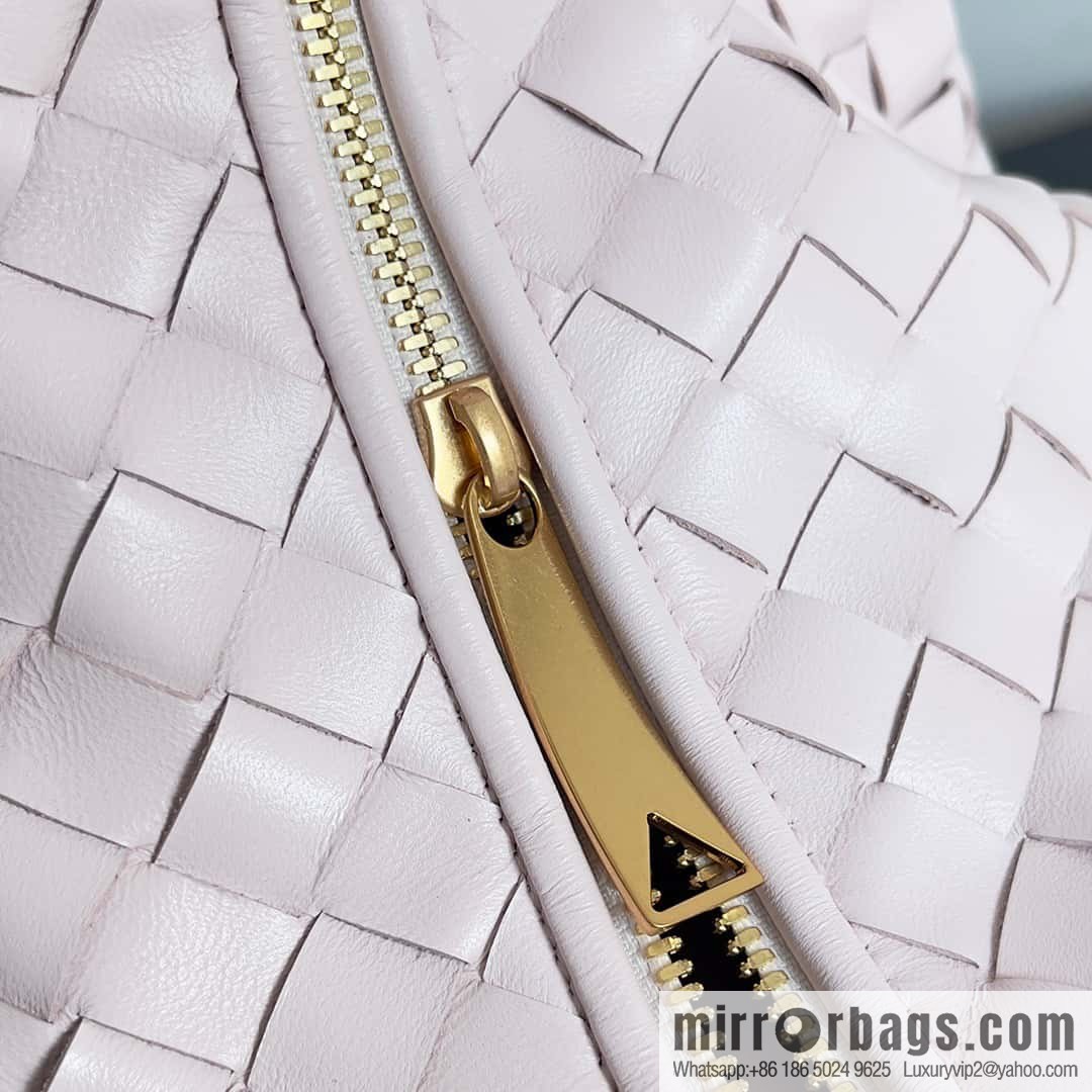Bottega Veneta Jodie Bag Model #600261L