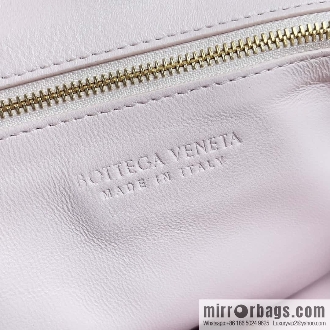 Bottega Veneta Jodie Bag Model #600261L