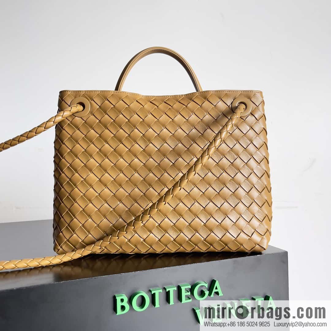 BV Bottega Veneta2023 New Andiamo woven handbag, medium, model number: 743572 mustard green