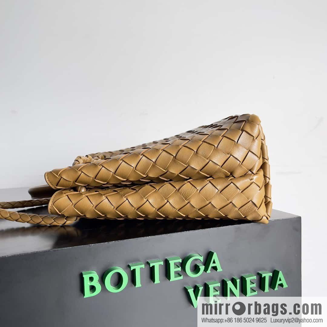 BV Bottega Veneta2023 New Andiamo woven handbag, medium, model number: 743572 mustard green