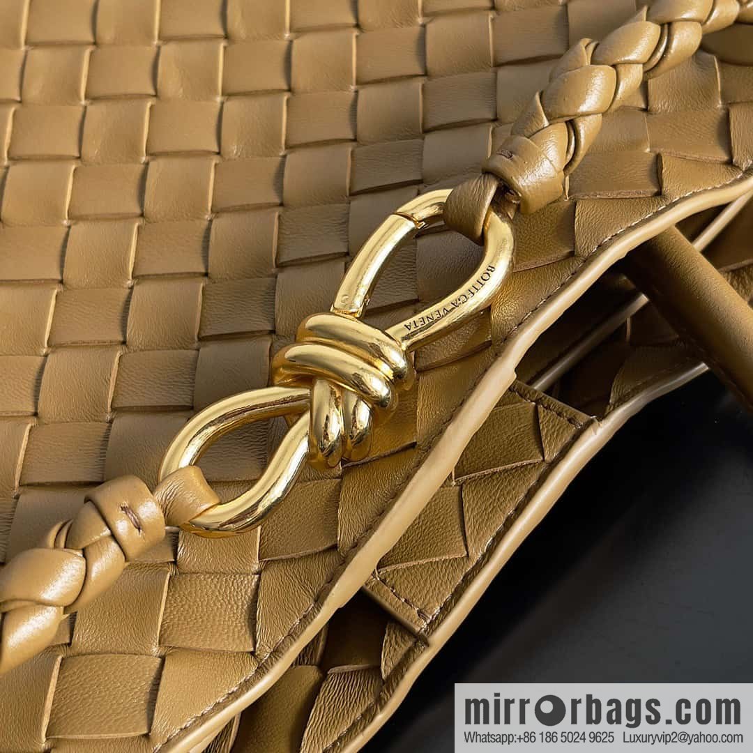 BV Bottega Veneta2023 New Andiamo woven handbag, medium, model number: 743572 mustard green