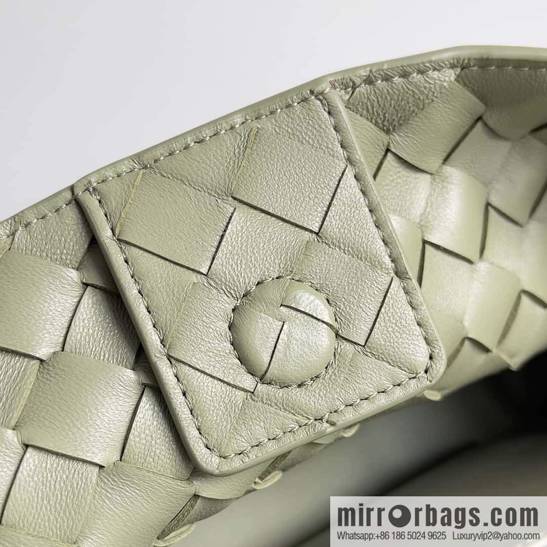 Bottega Veneta new horizontal Andiamond handbag, model number: 754990 travertine green
